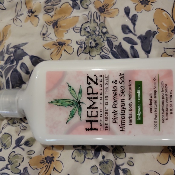 Hempz Bath & Body New Nwt Hempz Fresh Fusions Lotion 7 Fl Oz Poshmark